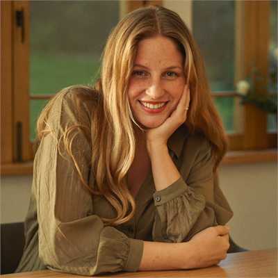 Louise T.
